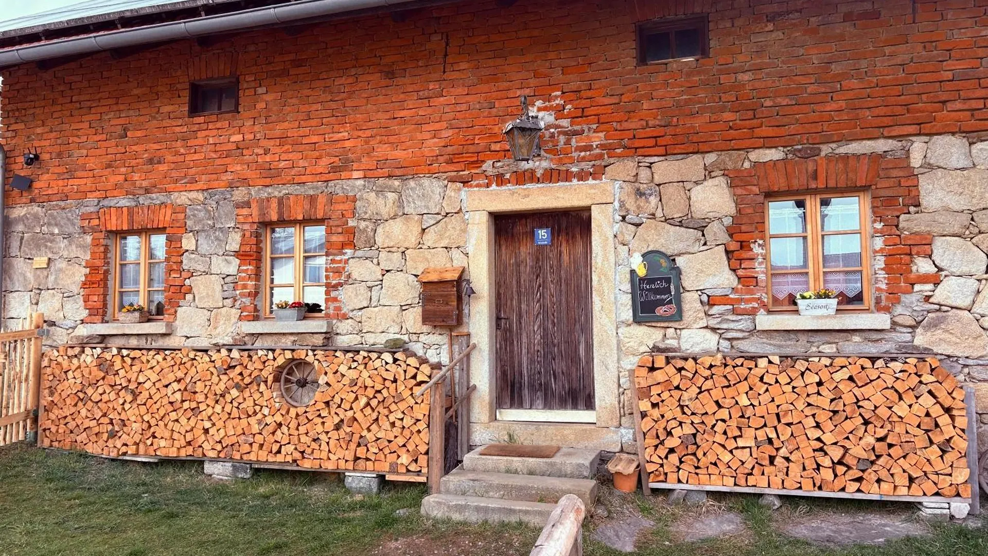 Vila Zum Oidn Schmie Haus Pemfling Prázdninový dům